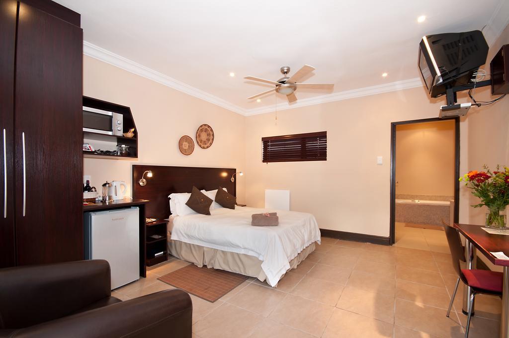 Africa Beach B&B Port Elizabeth Extérieur photo