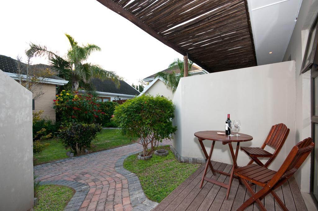 Africa Beach B&B Port Elizabeth Extérieur photo