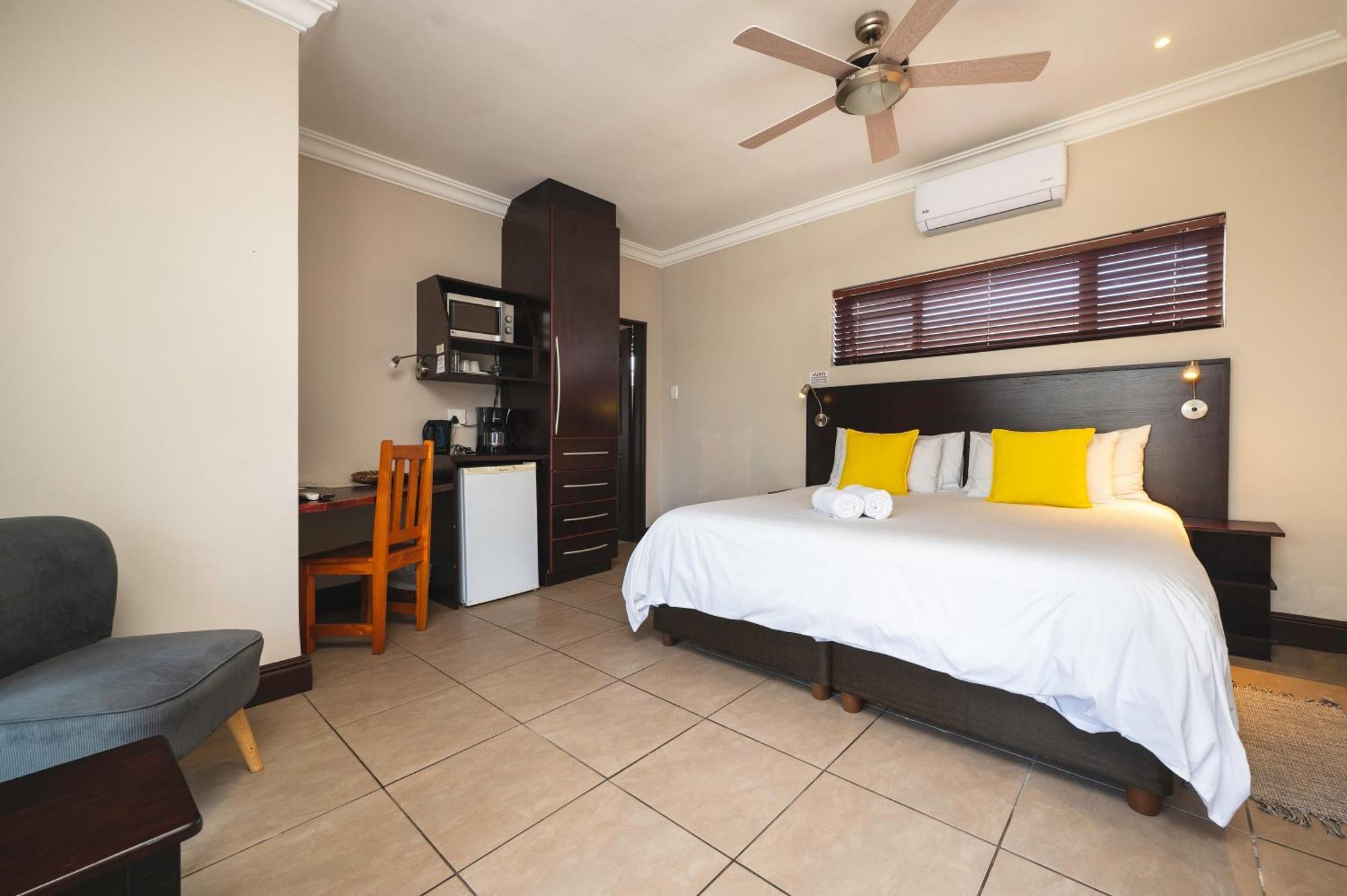 Africa Beach B&B Port Elizabeth Extérieur photo